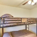 Central And Dog-Friendly Home In Louisville With Yard!