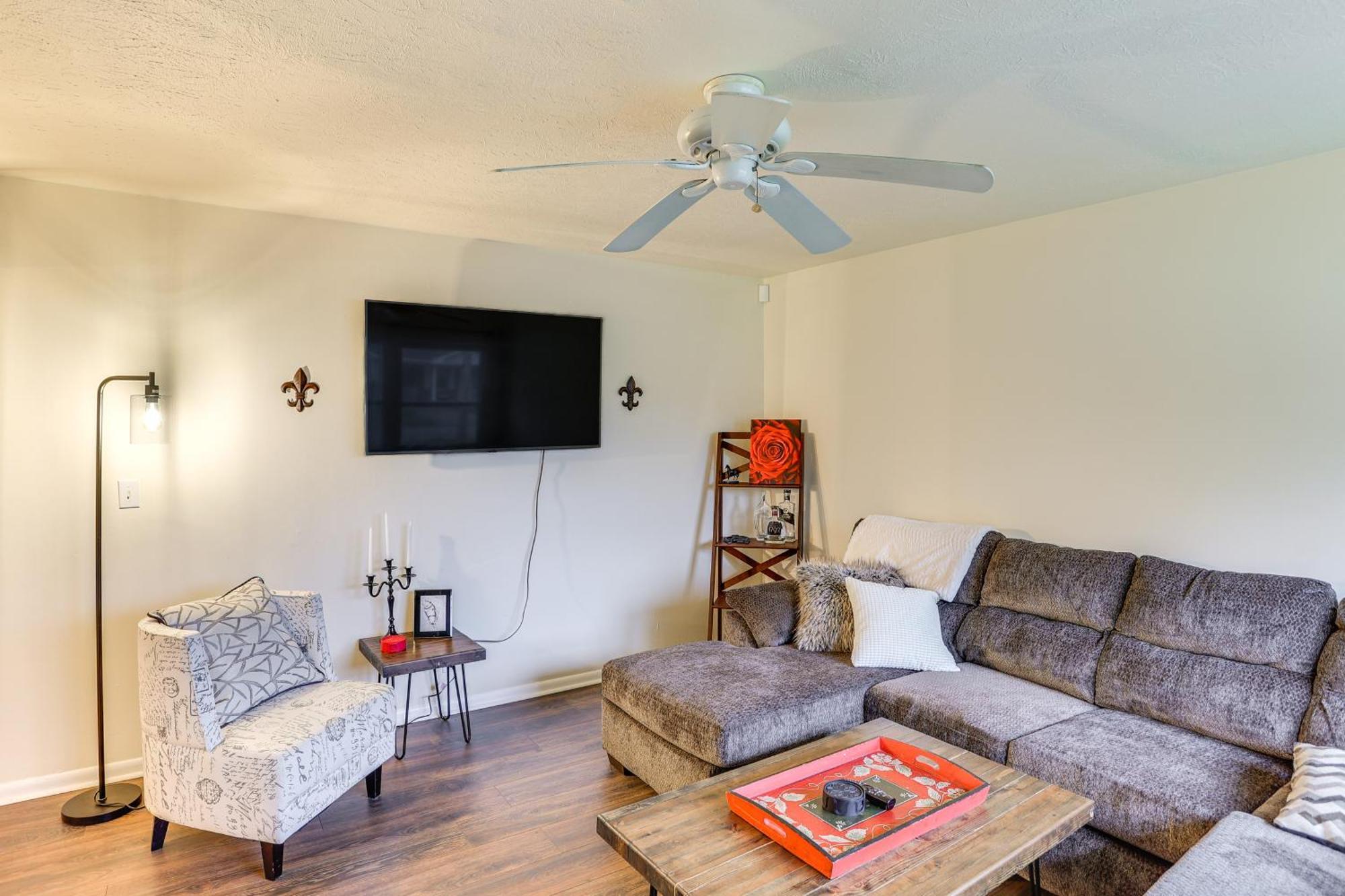 And Dog-friendly In With Yard! Holiday home